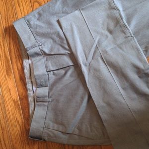 Charles Tyrwhitt Silver/Gray Dress Pants 32x30 NWOT